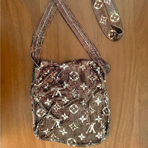 LOUIS VUITTON Monogram Mesh Frances Shoulder Bag Sequin M92287 - Picture 2 of 4